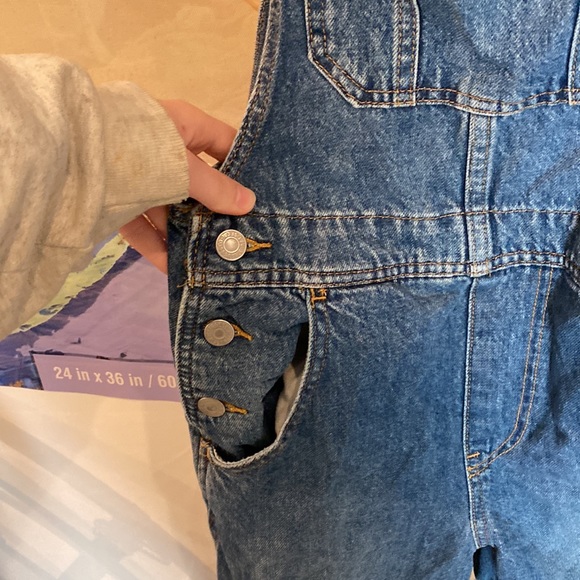 Levi’s overalls - Picture 3 of 7